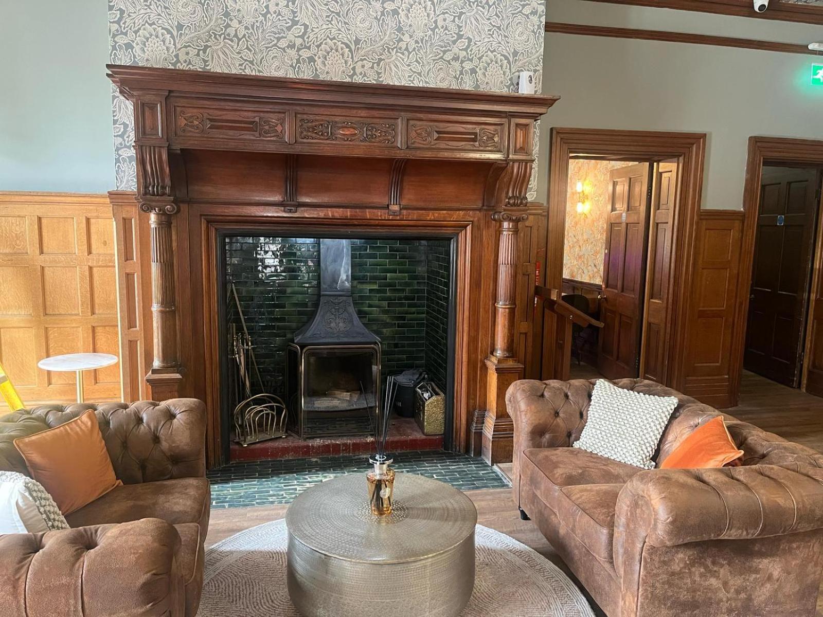 Woodland Manor Hotel Bedford Esterno foto
